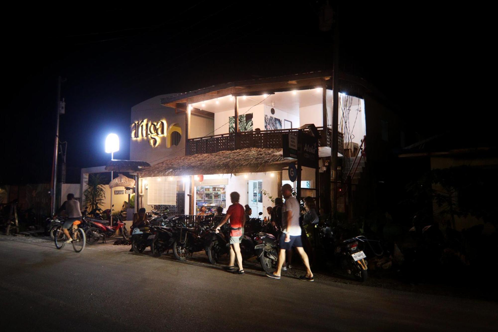 Aloha Hostel Siargao General Luna  Exteriör bild